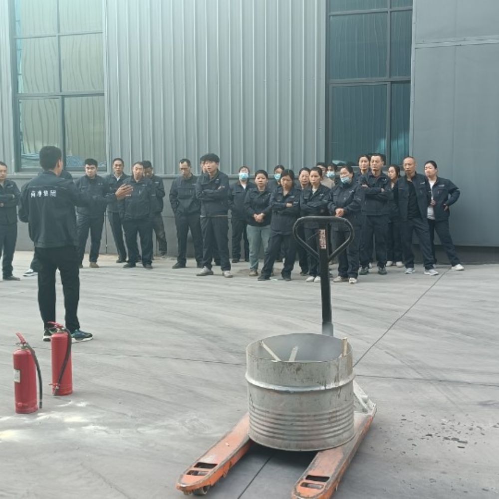 荷净集团举办消防培训和灭火演练活动 提升安全应急能力